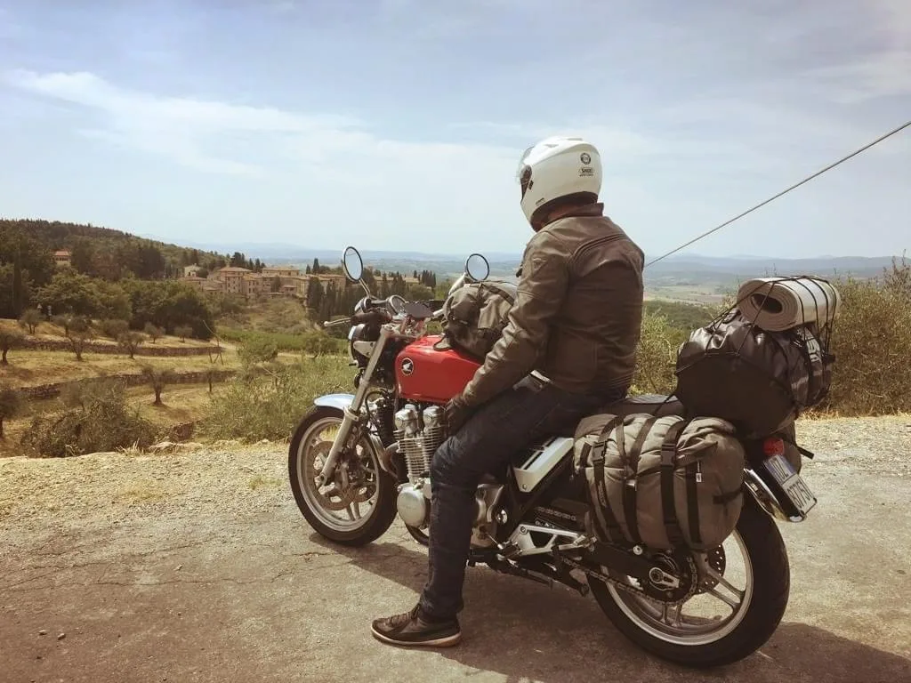 La CB1100 è stata una grande compagna di viaggio old school.