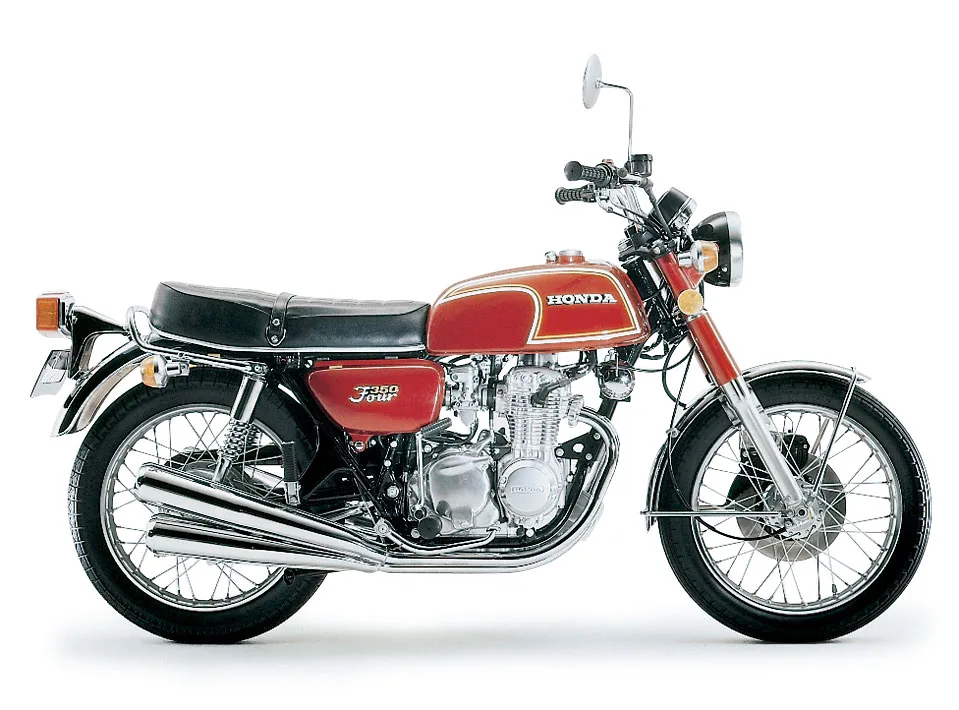 Honda CB350 Four: la piccola quattro cilindri che fa ancora brillare gli occhi.