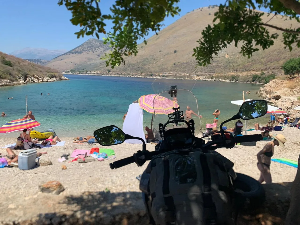 Fin quasi in spiaggia, in Albania.