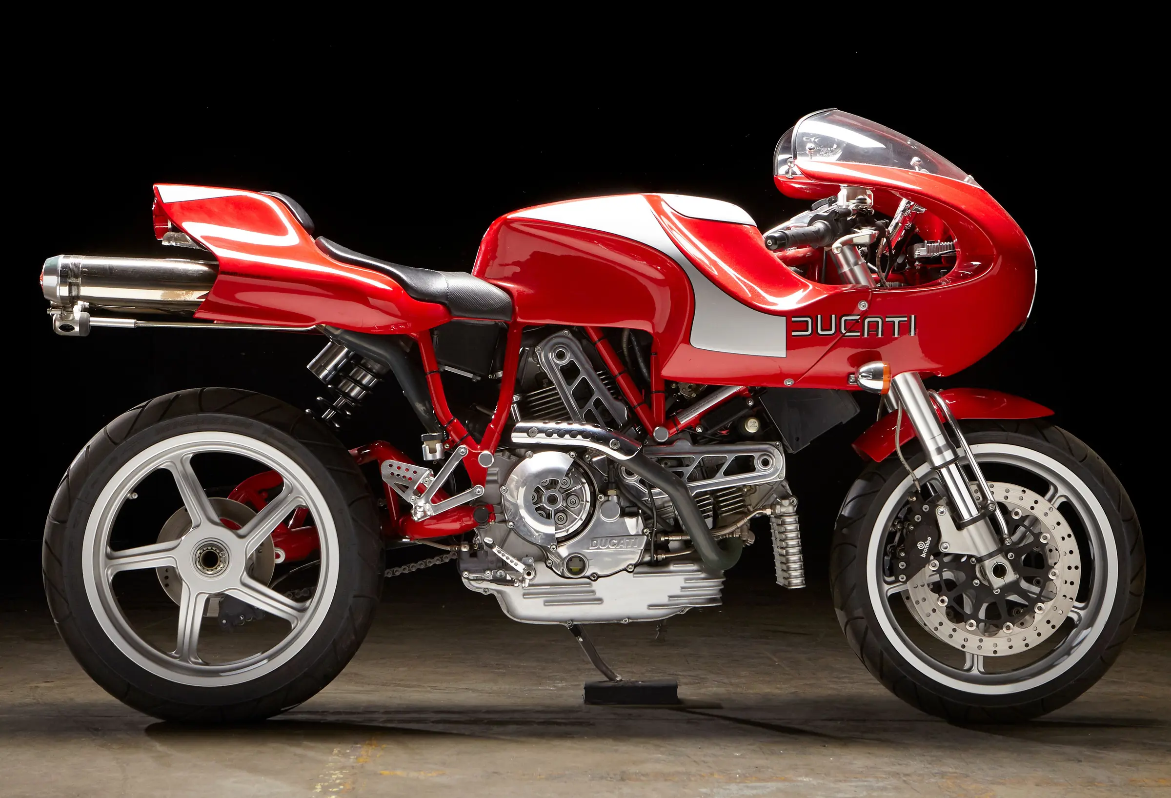 Ducati MH900e