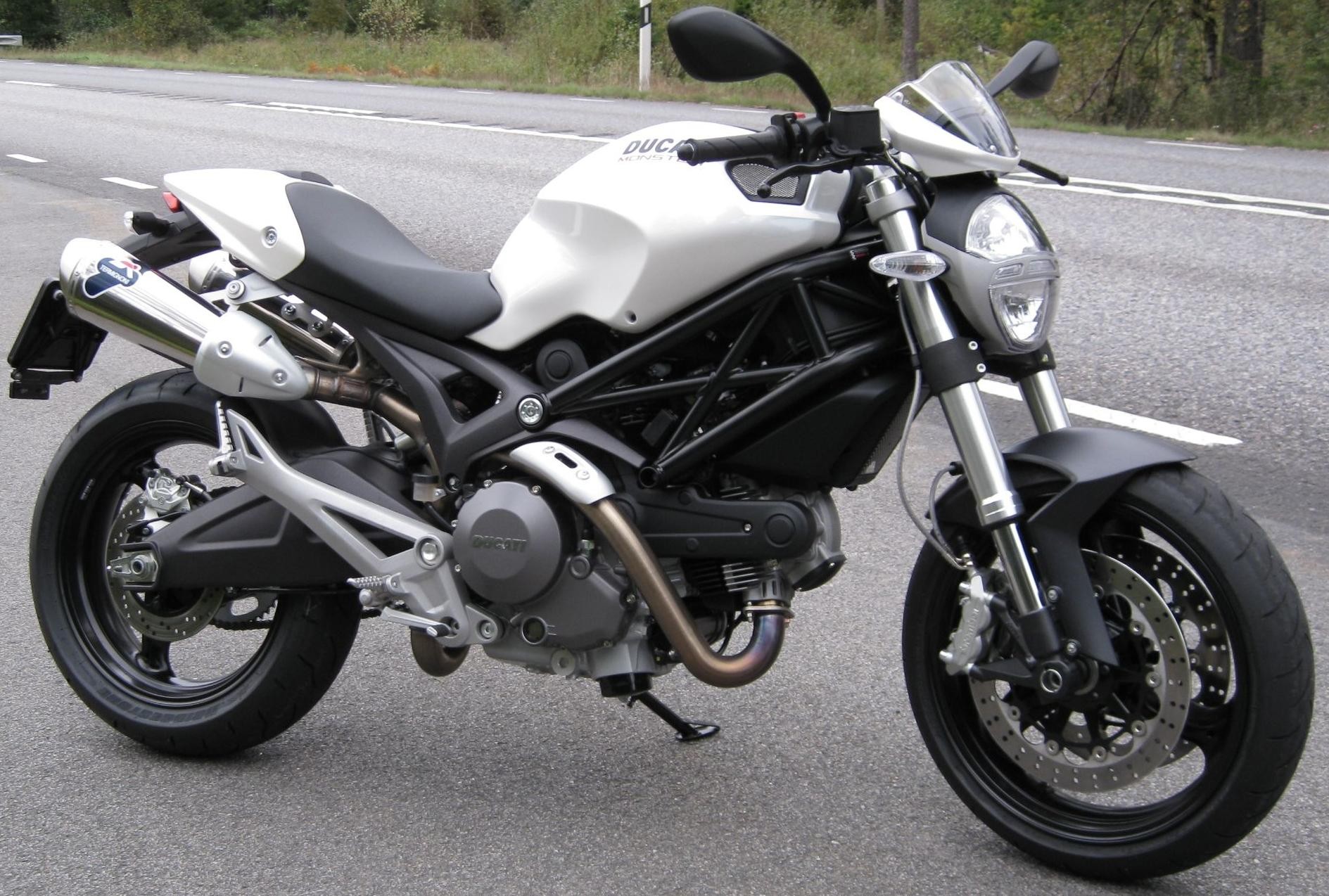 Ducati Monster 696 / 796